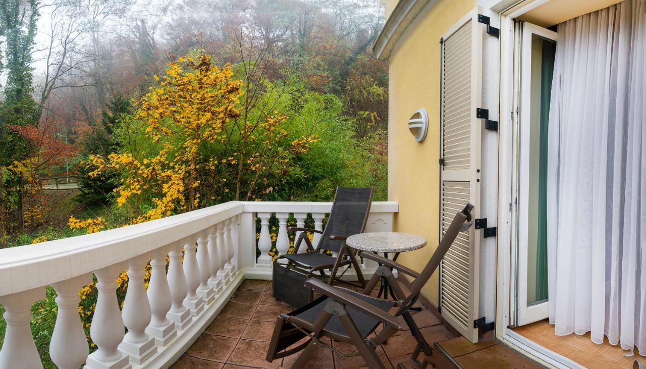 Hotel Emmaquelle Bad Gleichenberg Exterior photo